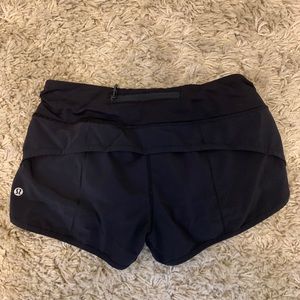 Lululemon speed up short - size 4